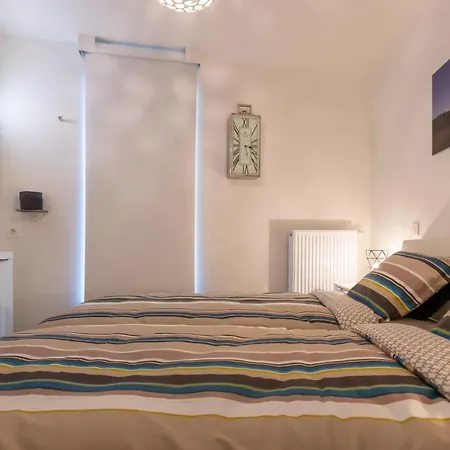 Design Empire Apartment Ostende