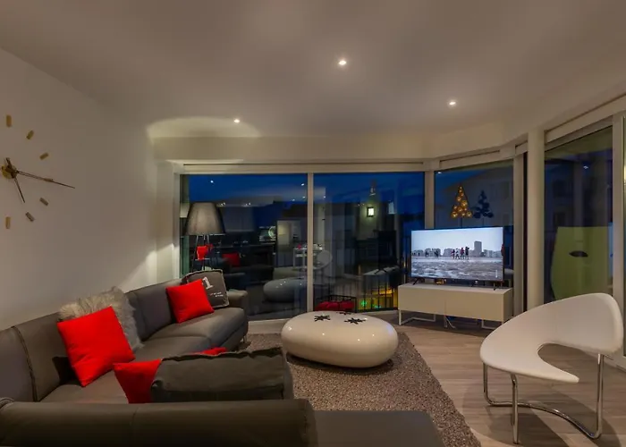 Design Empire Apartment *